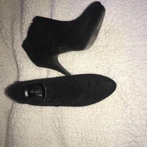 Black Dexflex comfort ankle boots